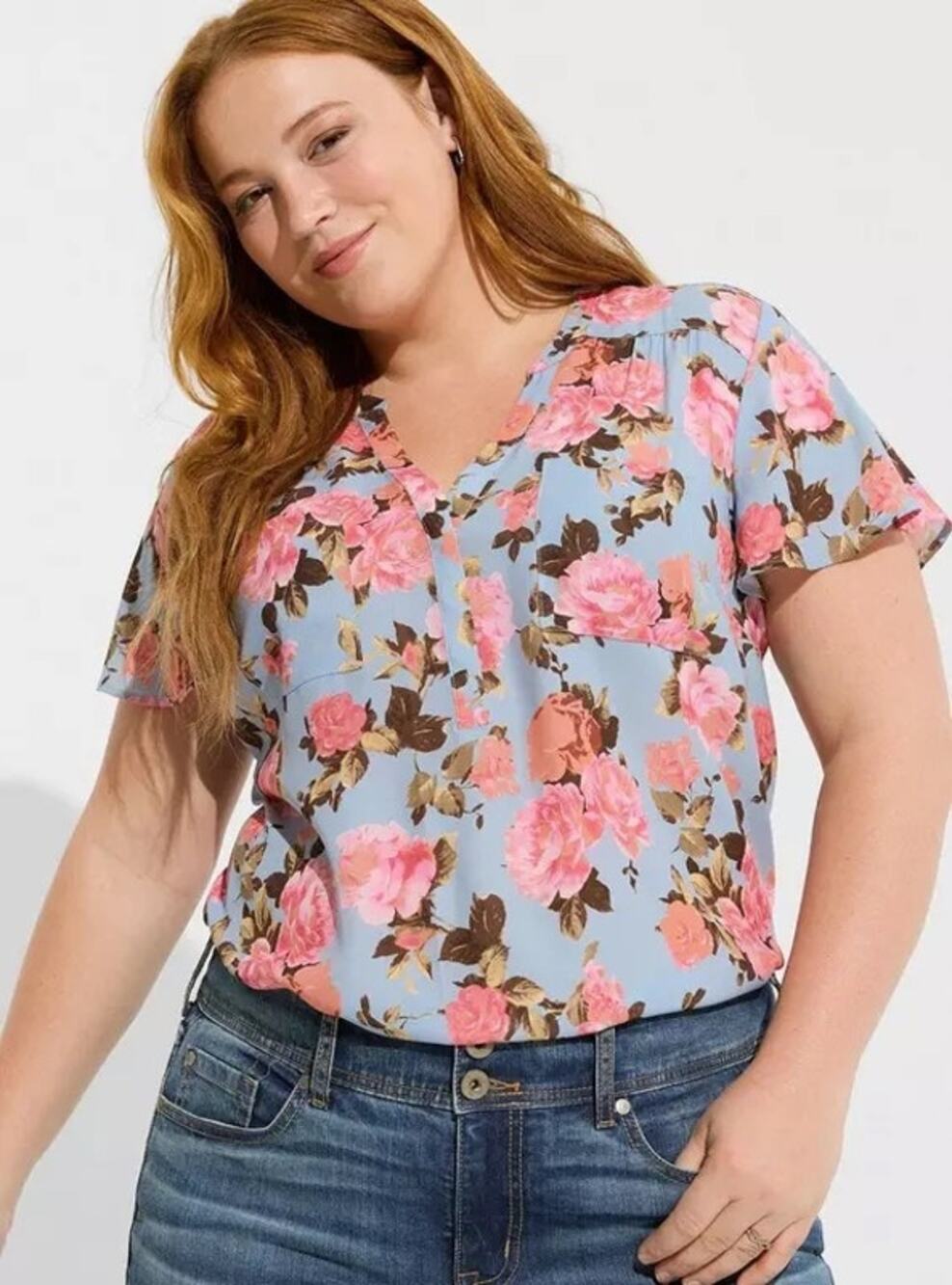 ✨2/$30✨ Torrid Harper Floral Flutter Sleeve Top Plus 4X Blue Pink Cottage